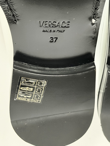 VERSACE Women’s Gold Medusa White Leather Loafers 7 US (37 Euro) 1012123 IT NIB