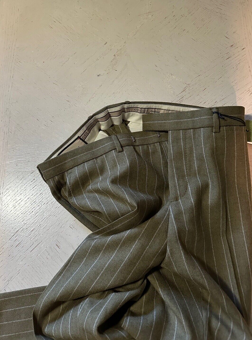 NWT $4850 Gucci Men’s Wool Striped Suit Green/Beige 44R US/54R Eu