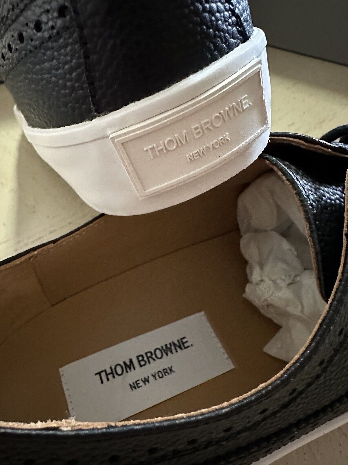NIB $730 Thom Browne Men Low Top Leather Sneakers Black 11 US/44 EU Spain