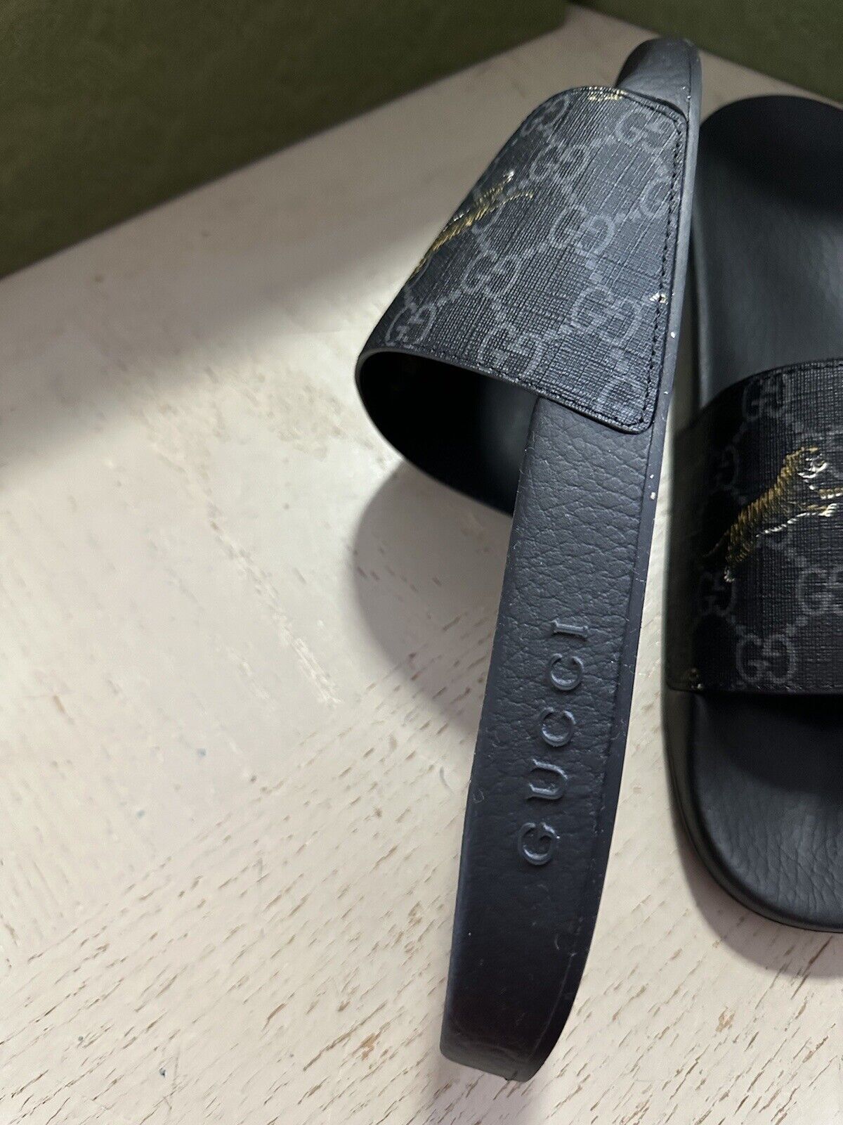 Gucci Men Cancas GG Supreme Tigers Print Sandal Black 8 US/4 UK 407345 New