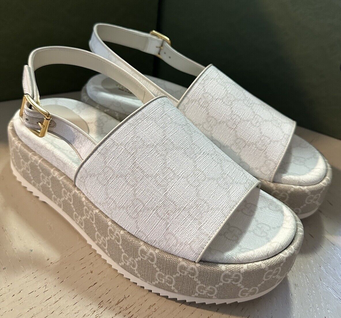 Gucci Women GG Angelina Platform Sandal Beige/White 12 US ( 42 Eu ) 701153 New