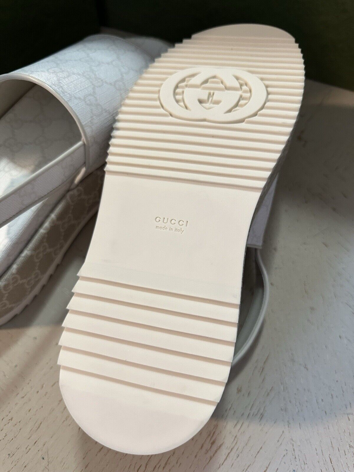 Gucci Women GG Angelina Platform Sandal Beige/White 12 US ( 42 Eu ) 701153 New