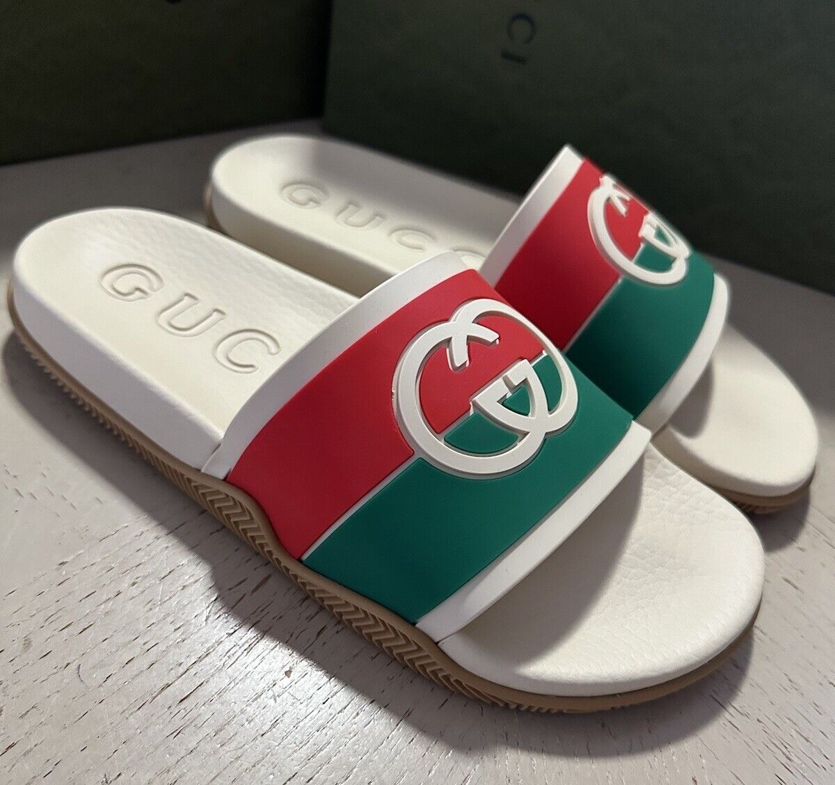 Gucci Women GG Interlock Sandal Shoes Red/Green/White 8 US ( 38 Eu ) 655461 New