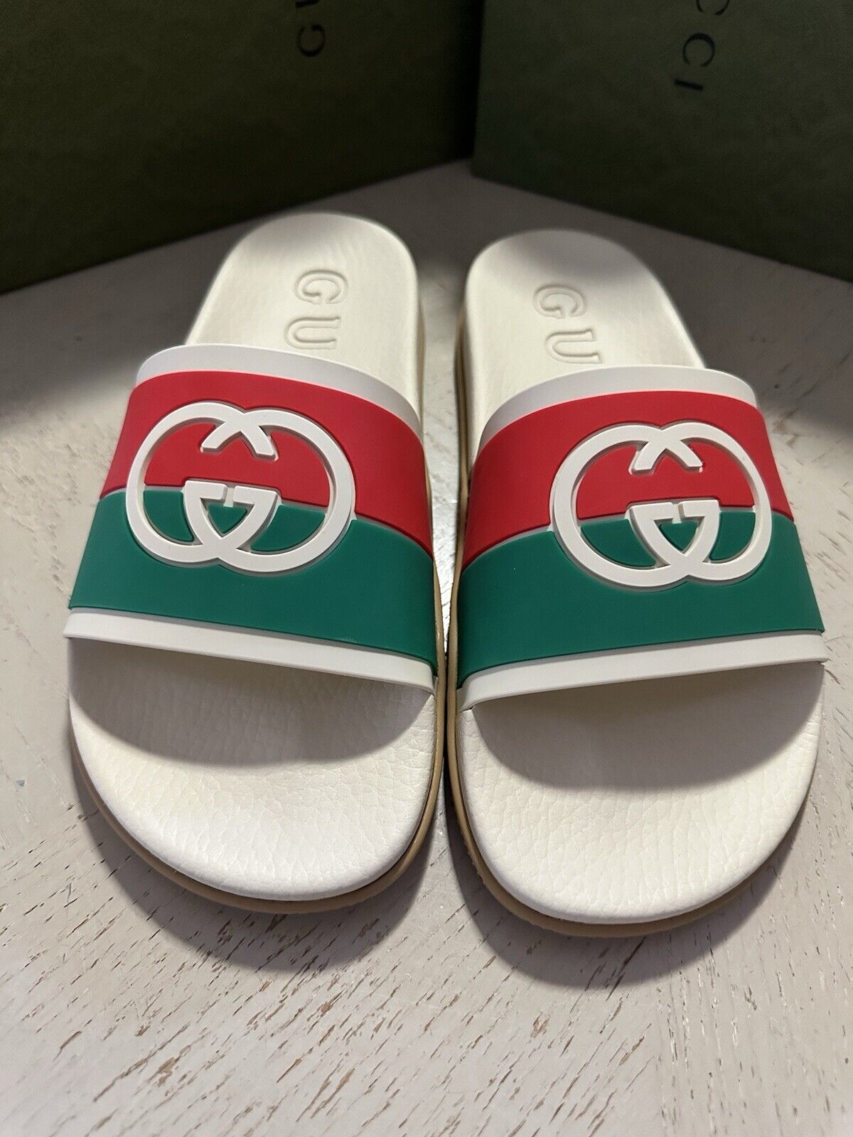 Gucci Women GG Interlock Sandal Shoes Red/Green/White 8 US ( 38 Eu ) 655461 New