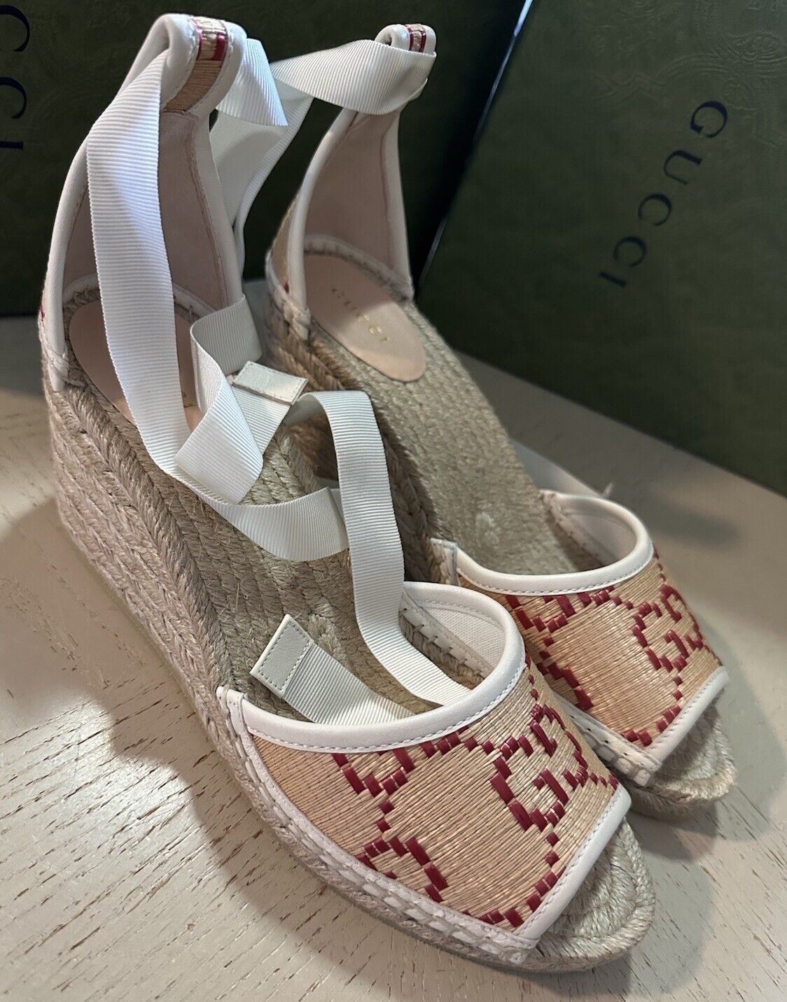 Gucci Women GG Logo Espadrille Sandal Shoes Nat/Red/White 9.5 US/39.5 Eu 741416