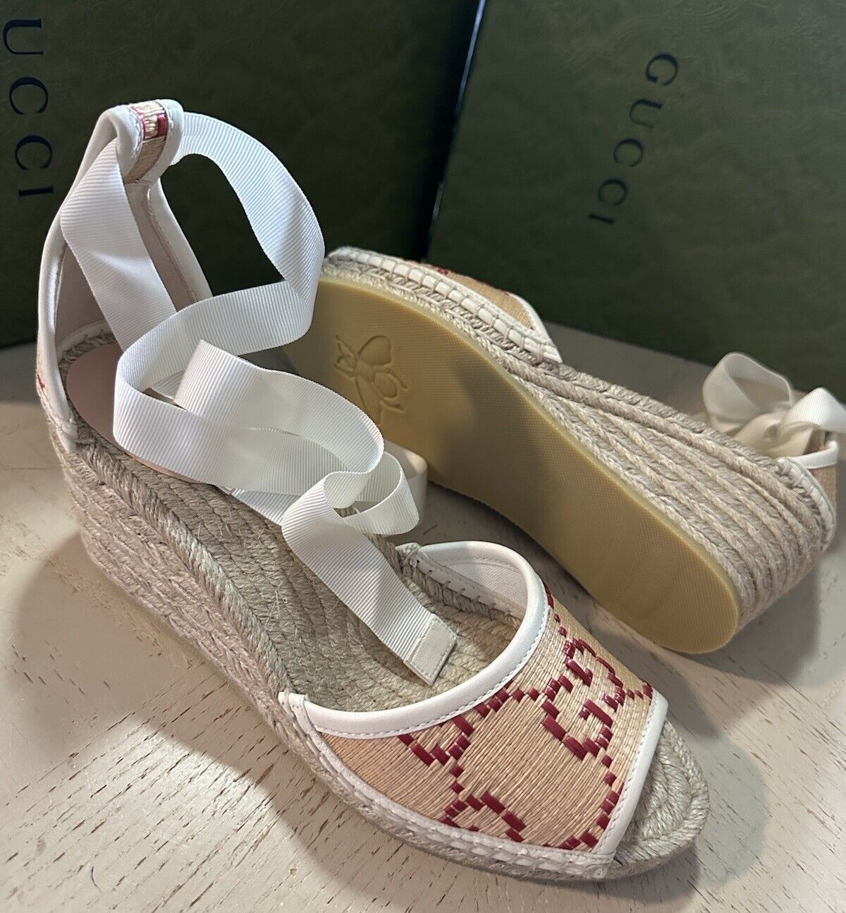 Gucci Women GG Logo Espadrille Sandal Shoes Nat/Red/White 9.5 US/39.5 Eu 741416