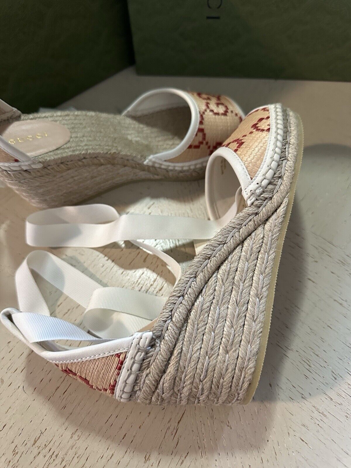 Gucci Women GG Logo Espadrille Sandal Shoes Nat/Red/White 8.5 US/38.5 Eu 741416