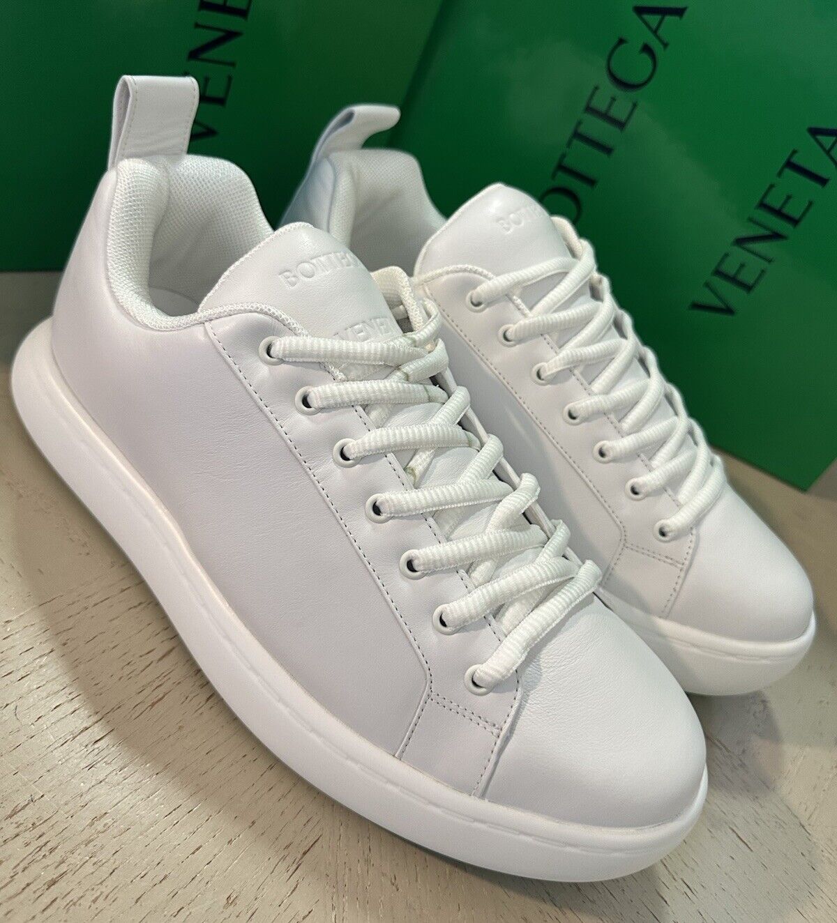 NIB $990 Bottega Veneta Men Leather Sneakers Shoes White 12 US/45 Eu 716198