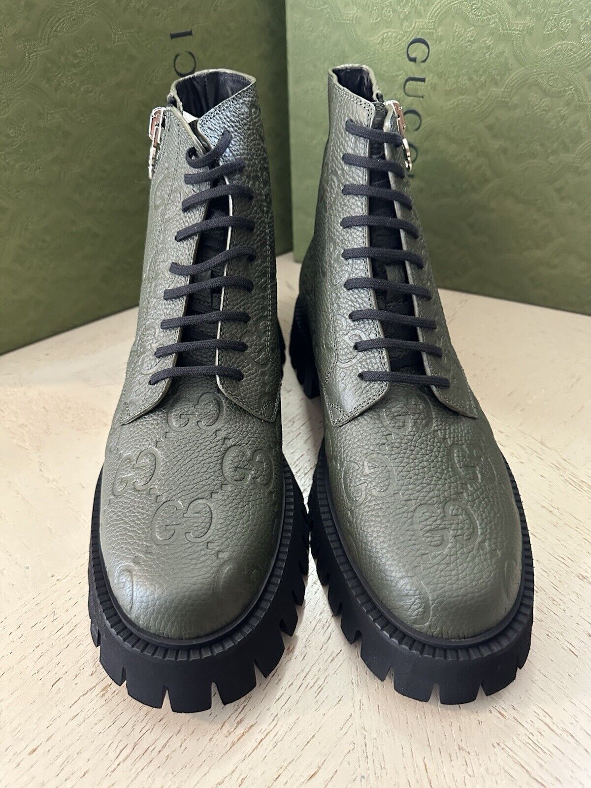 NIB Gucci Men GG Logo Leather Boots Shoes DK Vintage Olive 10 US/9 UK 699584