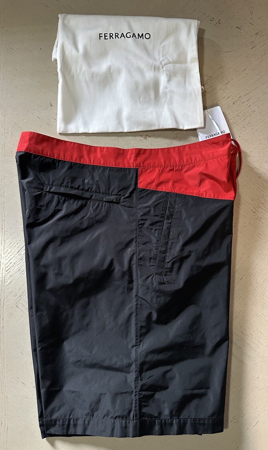 NWT $890 Ferragamo Men’s Swim Short Black/Red size 34 US/50 Eu Italy