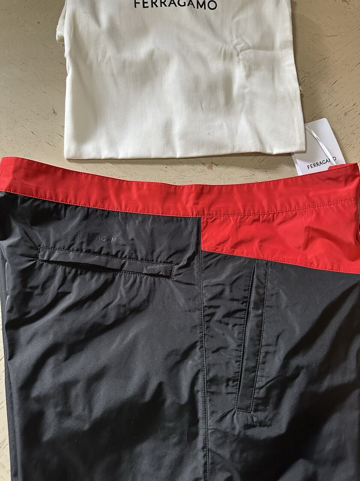 NWT $890 Ferragamo Men’s Swim Short Black/Red size 34 US/50 Eu Italy