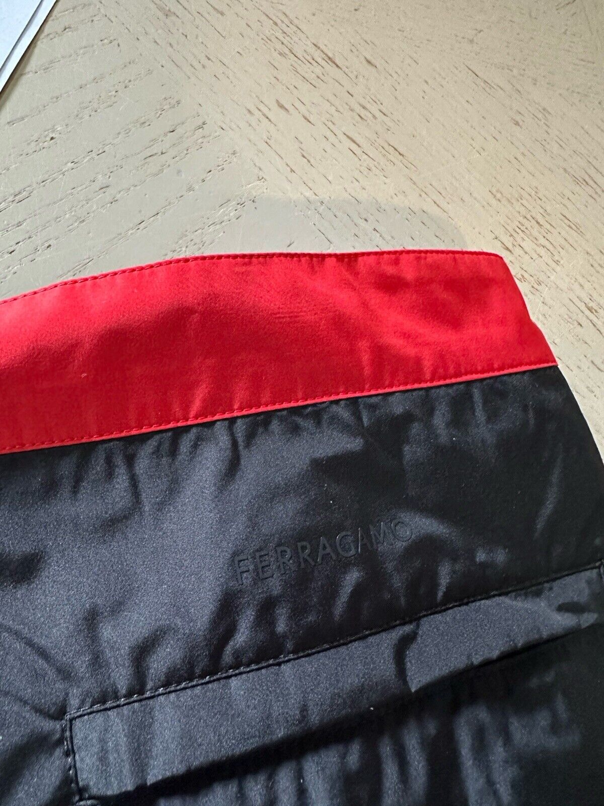 NWT $890 Ferragamo Men’s Swim Short Black/Red size 34 US/50 Eu Italy