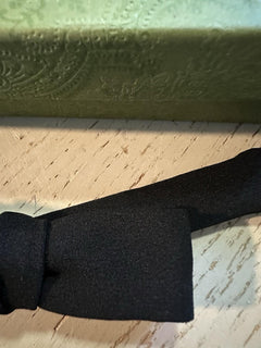 New Gucci Silk Skinny Bow Tie Black Made in Italy