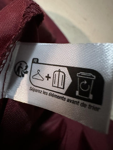 Brand New Gucci Garment Suit,  Any Clothing Unisex Burgundy Bag