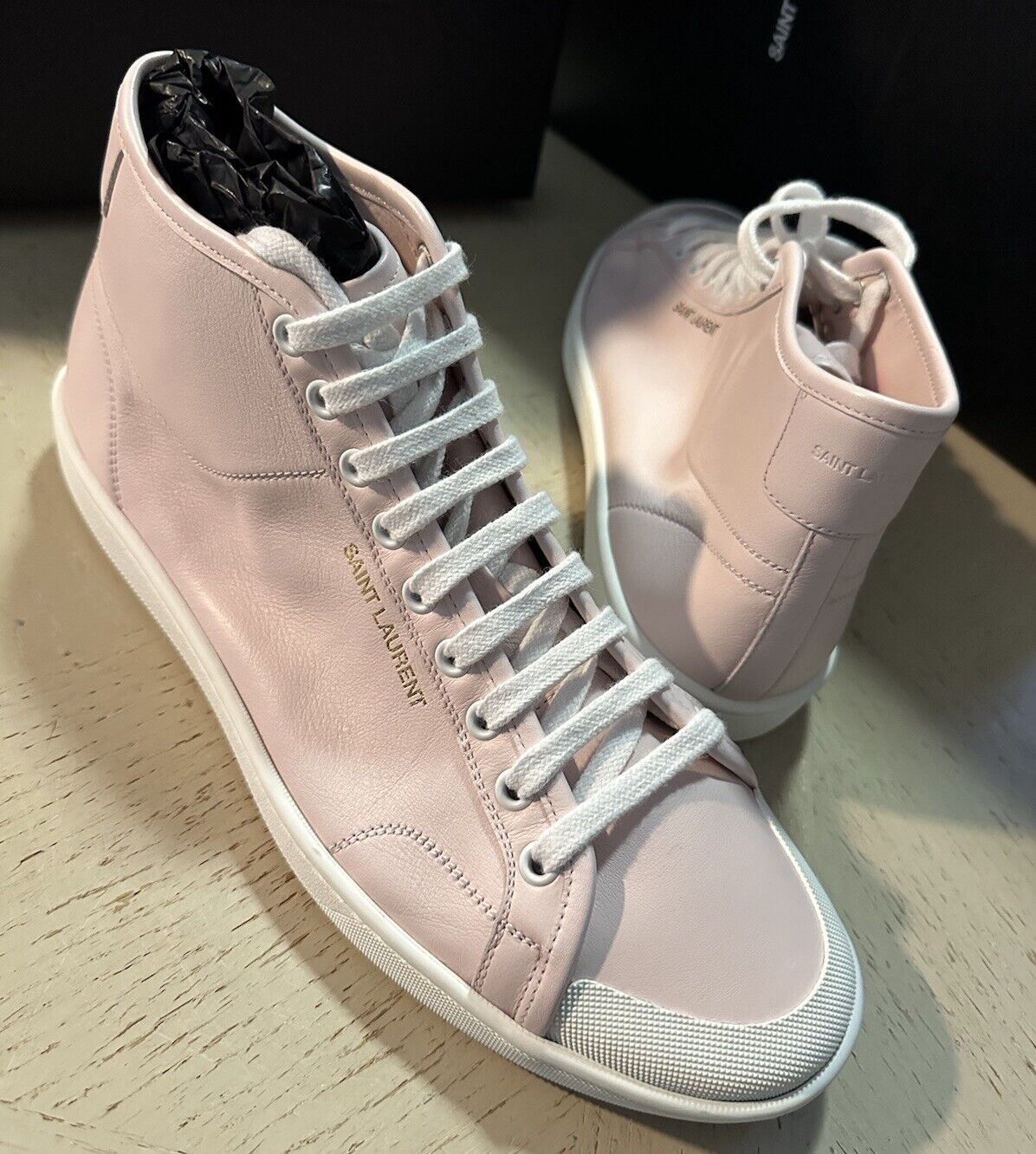 NIB Saint Laurent Mid-top Leather sneakers Light Pink 10 US/43 Eu 652773