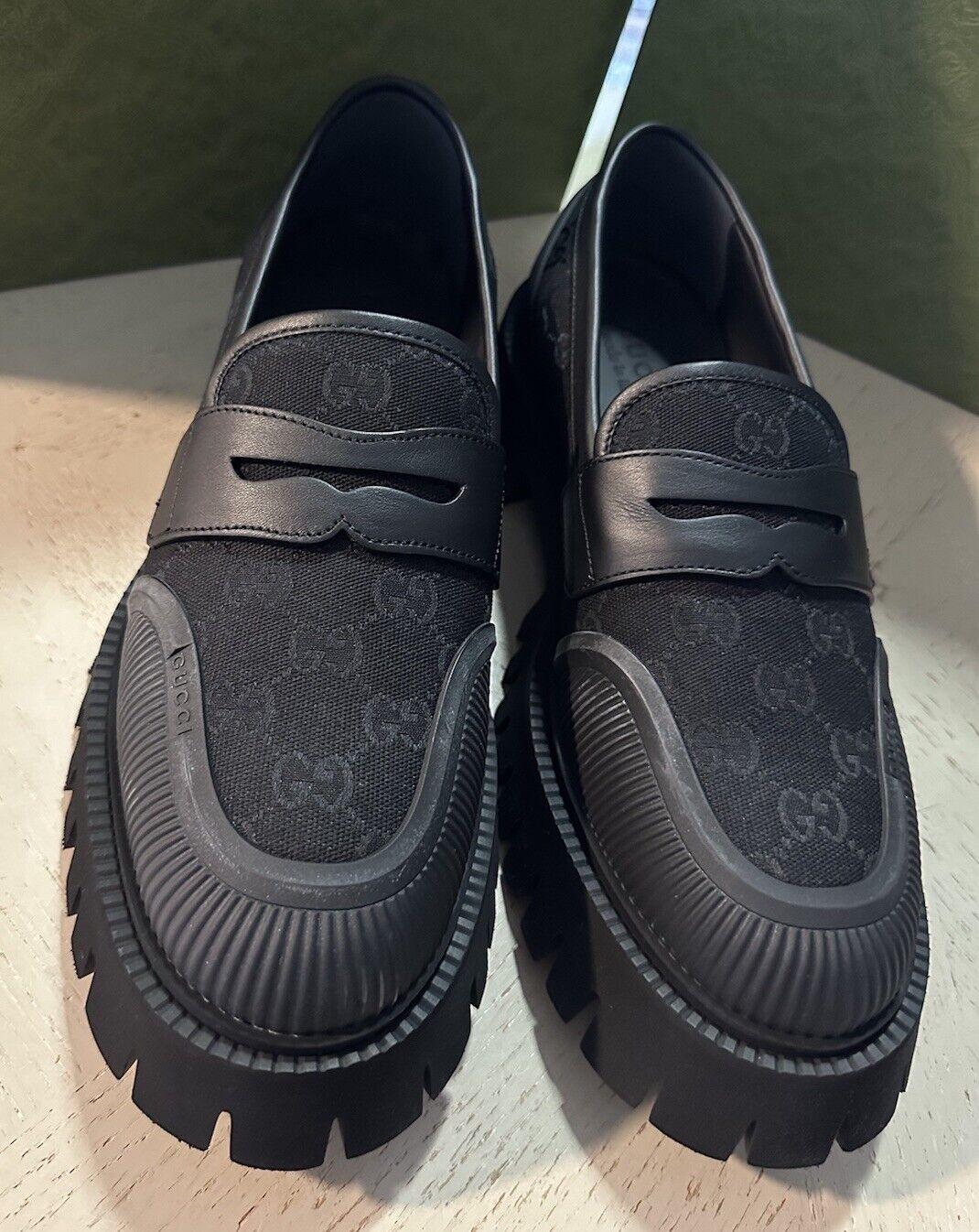 Gucci Mens GG Logo light weight Loafers Shoes Black 8.5 US/7.5 UK 739776 New