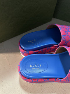 Gucci Women GG Supreme Joy Sandal Shoes Fuxia-Blue 6 US ( 36 Eu ) 734913 New