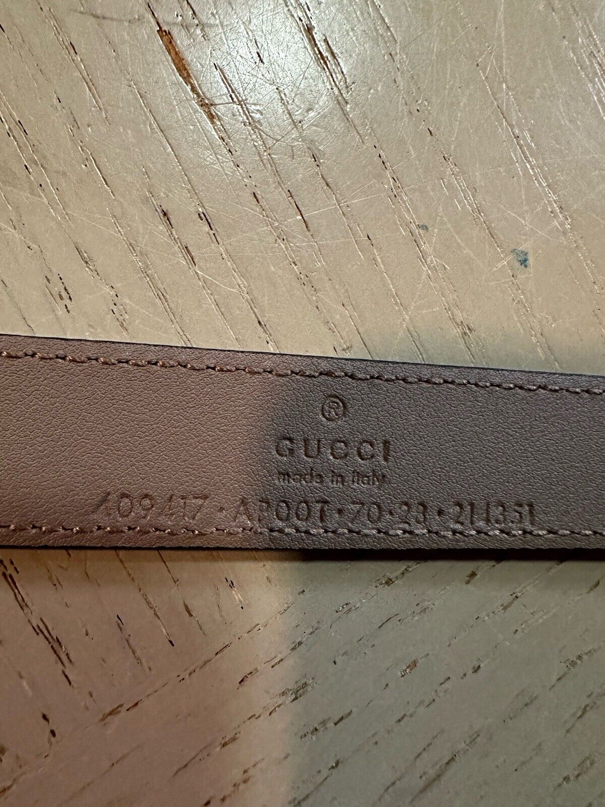 Gucci Women Leather GG Thin Width Belt Brown Size 70/28 409417 NWT