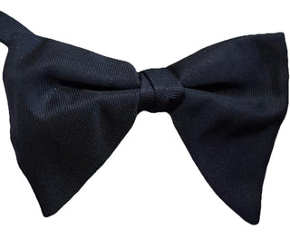 New Gucci Silk Bow Tie Black Made in Italy