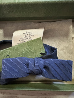 New Gucci Silk GG Print Skinny Bow Tie Blue Made in Italy