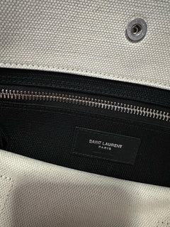 New $1900 Saint Laurent RIVE GAUCHE NORTH/SOUTH TOTE BAG Off White/Black 632539