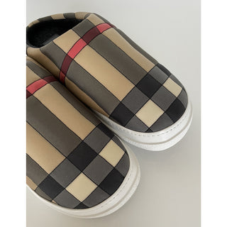 NIB Burberry Women's Archive Beige Mule Sneakers 9 US (39 Euro) 8046987 Italy