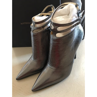 NIB $990 Bottega Veneta Women Leather Shoes Boots Metal Black 9 US ( 39 Eu )