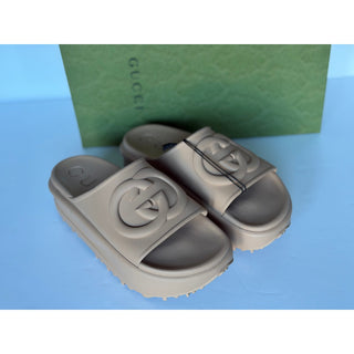 Gucci Interlocking G Platform Slide Sandals Beige Taupe 9 US (39) IT 692845 NIB