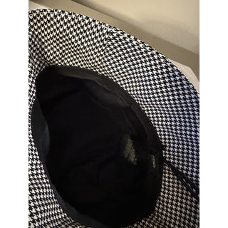NWT $950 Fendi Classic Nylon FF Logo Bucket Hat Black/White M FXQ801