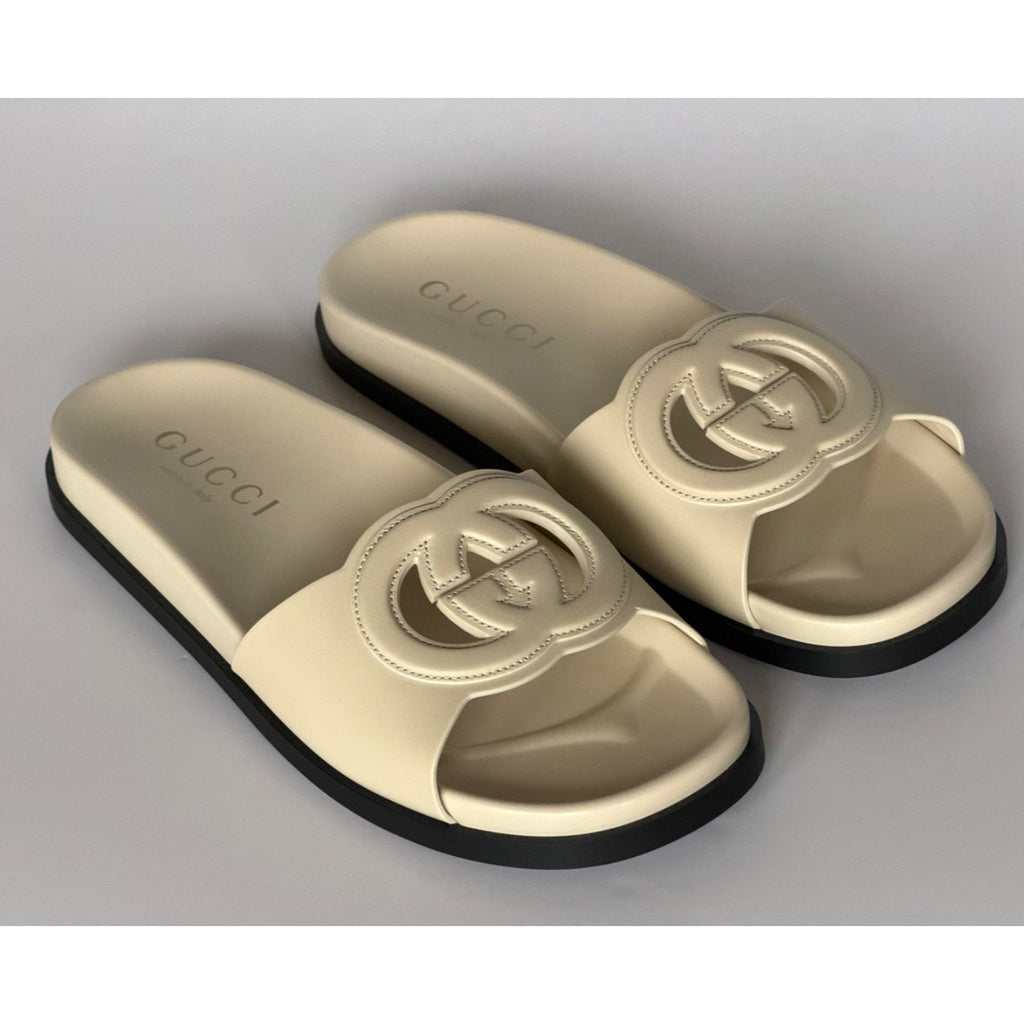 Gucci Interlocking G Leather Slide Sandals Ivory Women 9 US (39 Eu) E 818334 NIB