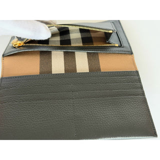 Burberry Ellie Bifold Black Long Leather Wallet 8113146 Made in Italy NWT $925