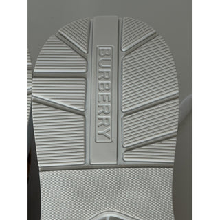 Burberry Women’s Teacup IP Check Sneakers 8 US (38 Euro) Italy 8112440 NIB $850
