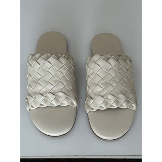 NIB $1150 Bottega Veneta Men's Intrecciato Leather Sandals White 9 US 620298 IT