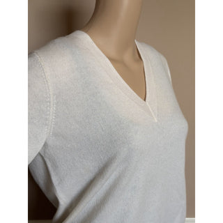 Burberry Violeta 100% Cashmere V-Neck Sweater Vanilla Medium 8099156 NWT $1150