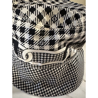 NWT $950 Fendi Classic Nylon FF Logo Bucket Hat Black/White M FXQ801