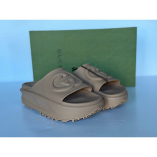 Gucci Interlocking G Platform Slide Sandals Beige Taupe 9 US (39) IT 692845 NIB