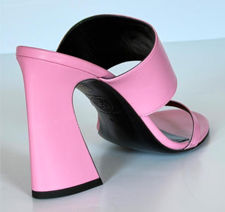 Versace Medusa Head Leather Baby Pink Sandals 9 US (39 Euro) 1019266 NIB $1100