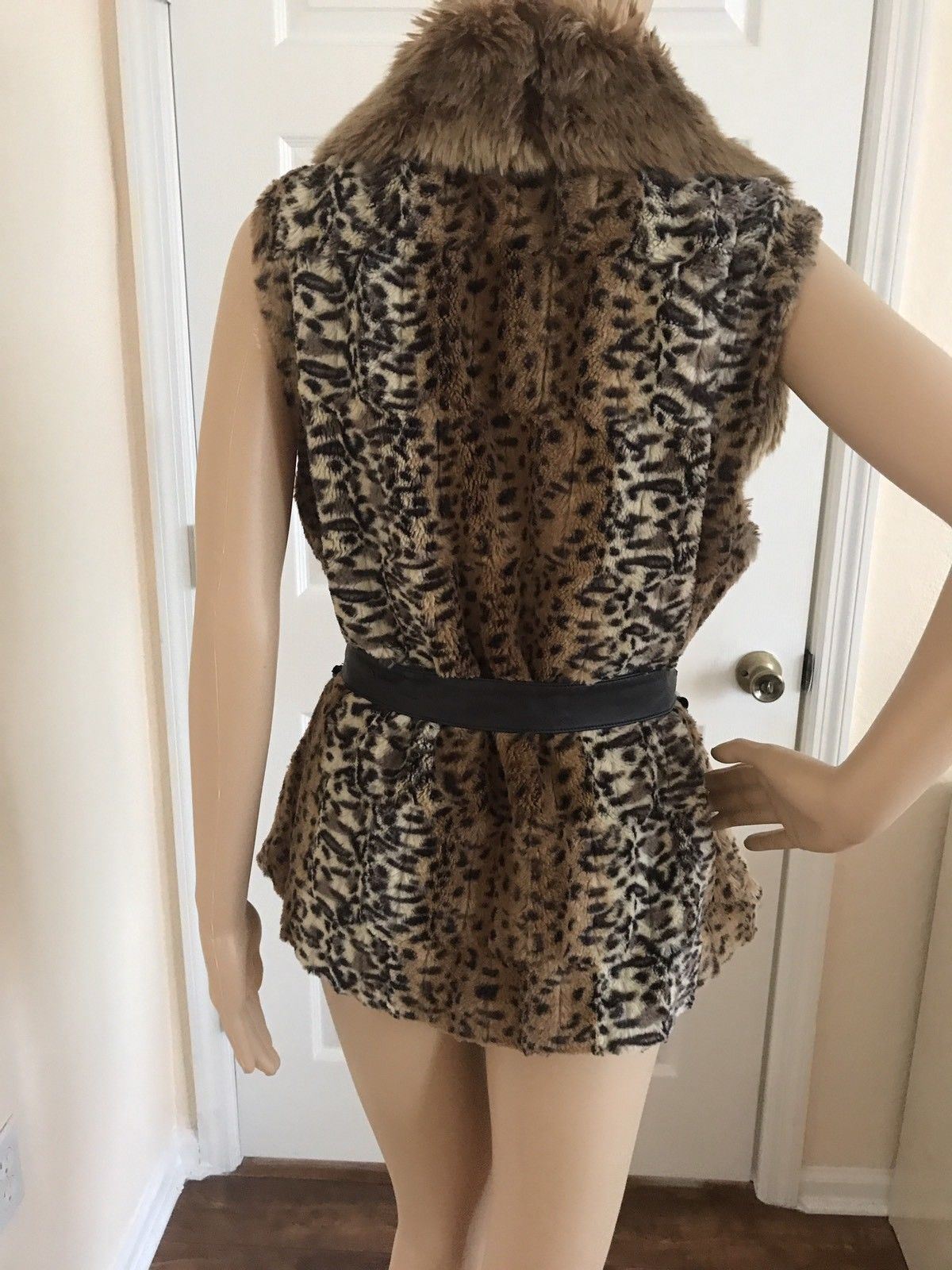 Saks Fifth Avenue 5/48 Women's Camel Leopard Vest SIZE S Msrp $249.00 - BAYSUPERSTORE