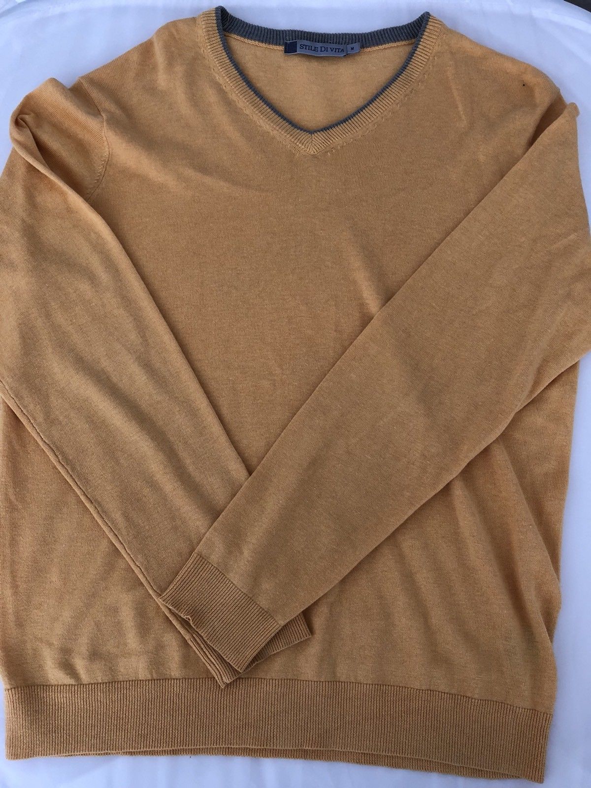Stile Di Vita Men's V-Neck Yellow Sweater Size Medium Silk/Cotton - BAYSUPERSTORE