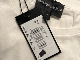 Neu mit Etikett: 175 $ Emporio Armani Weißes Kurzarm-T-Shirt APH03