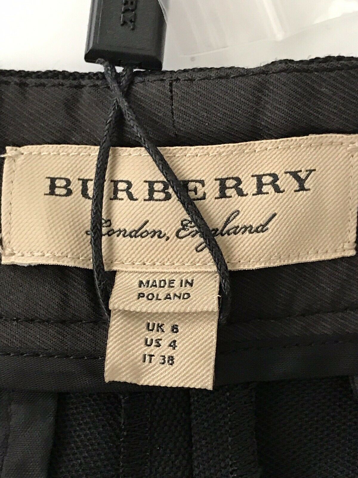 NWT 550 Burberry London Women's Wool Casual Black Pants Size 4 US (38 EU)