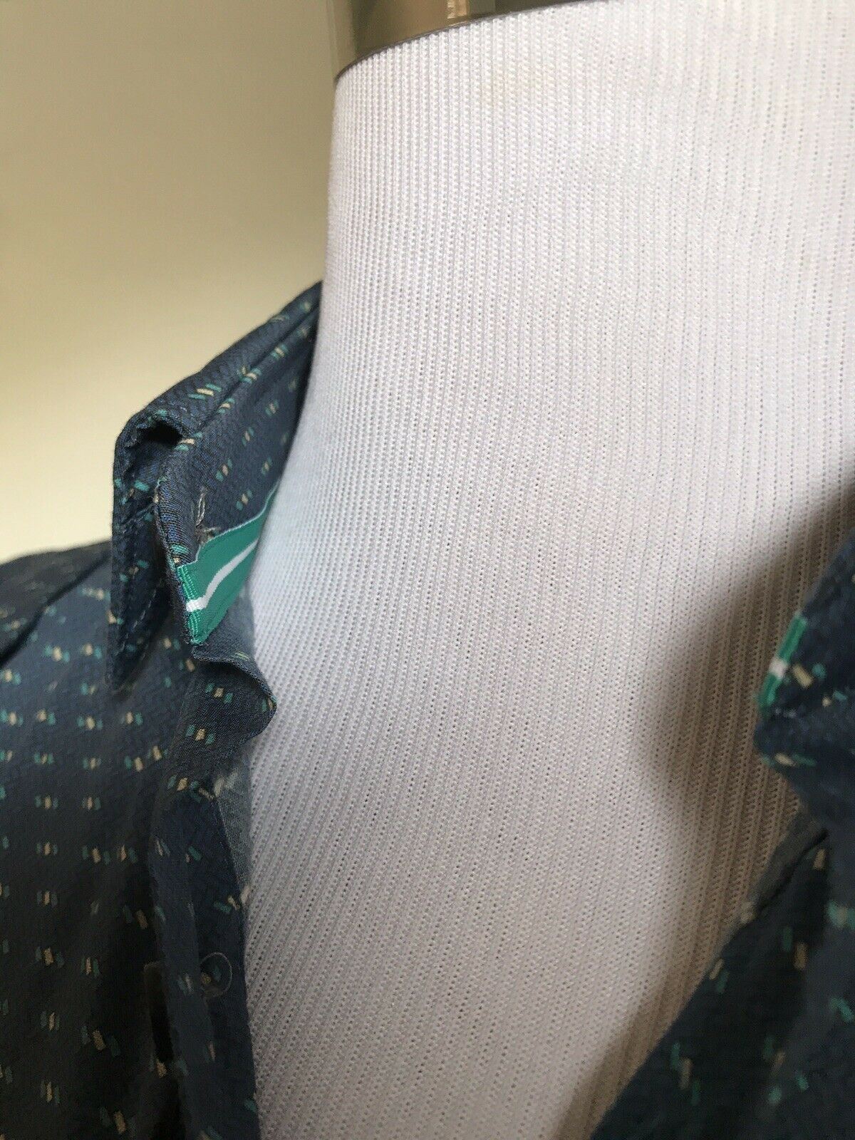 Neu mit Etikett: 138 $ Hugo Boss Herren-Hemd aus Baumwolle in Blau, Größe S