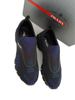 NIB 795 $ PRADA Herren-Sneaker aus gestricktem Nylon/Leder in Schwarz/Blau 9,5 US 4O3223 