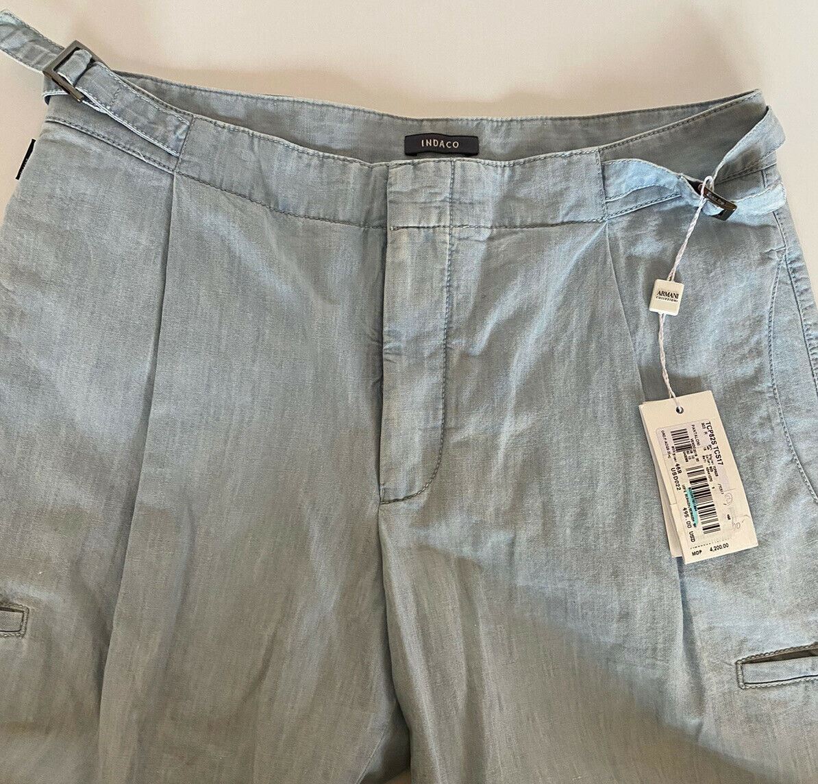 Neu mit Etikett: 495 $ Armani Collezioni Herren-Hellblau-Shorts, Größe 30 US (46 Eu) TCP82S