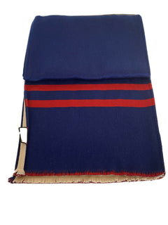 Neu mit Etikett: Gucci Guccium Blauer Woll-/Seidenschal 525559 35x180 Hergestellt in Italien 