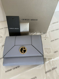 NIB 645 $ Giorgio Armani Damenbrieftasche aus blauem Leder Y1H277 Italien 