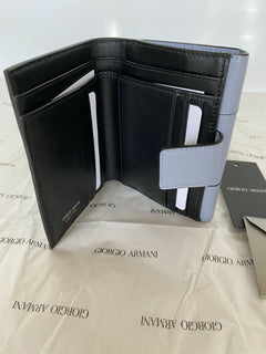 NIB 645 $ Giorgio Armani Damenbrieftasche aus blauem Leder Y1H277 Italien 