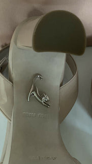 NIB MIU MIU Prada Plateau-Knöchelriemen-Sandalen aus Lackleder in Hellbraun 10 US 5XP808