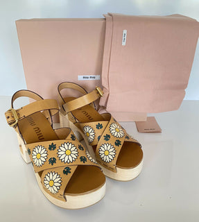 NIB MIU MIU Plateau-Keilsandalen aus Leder mit Blumendruck 7,5 US 5Z115D IT