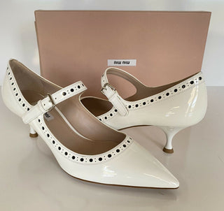 NIB MIU MIU PRADA Damen-Pumps aus weißem Lackleder mit Kitten-Absatz, 8 US 5I868C 